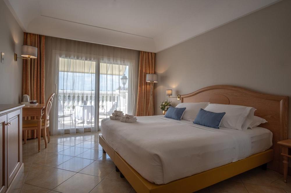 Palace Hotel Desenzano Desenzano del Garda Zewnętrze zdjęcie