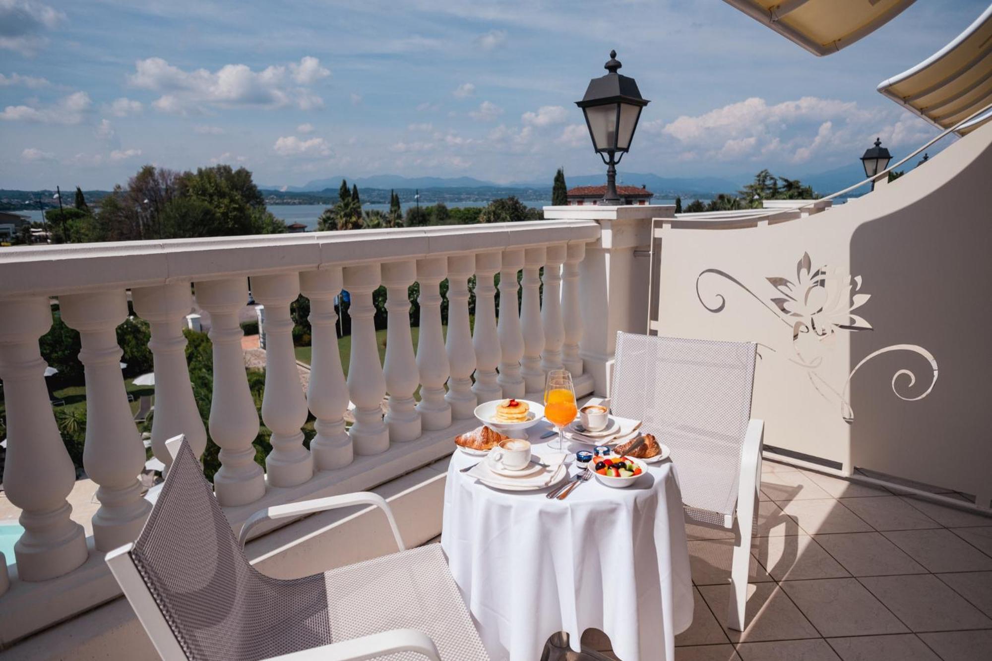 Palace Hotel Desenzano Desenzano del Garda Zewnętrze zdjęcie