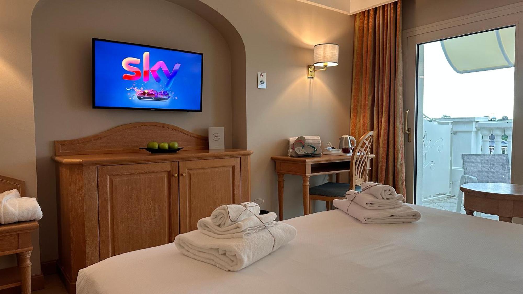Palace Hotel Desenzano Desenzano del Garda Zewnętrze zdjęcie