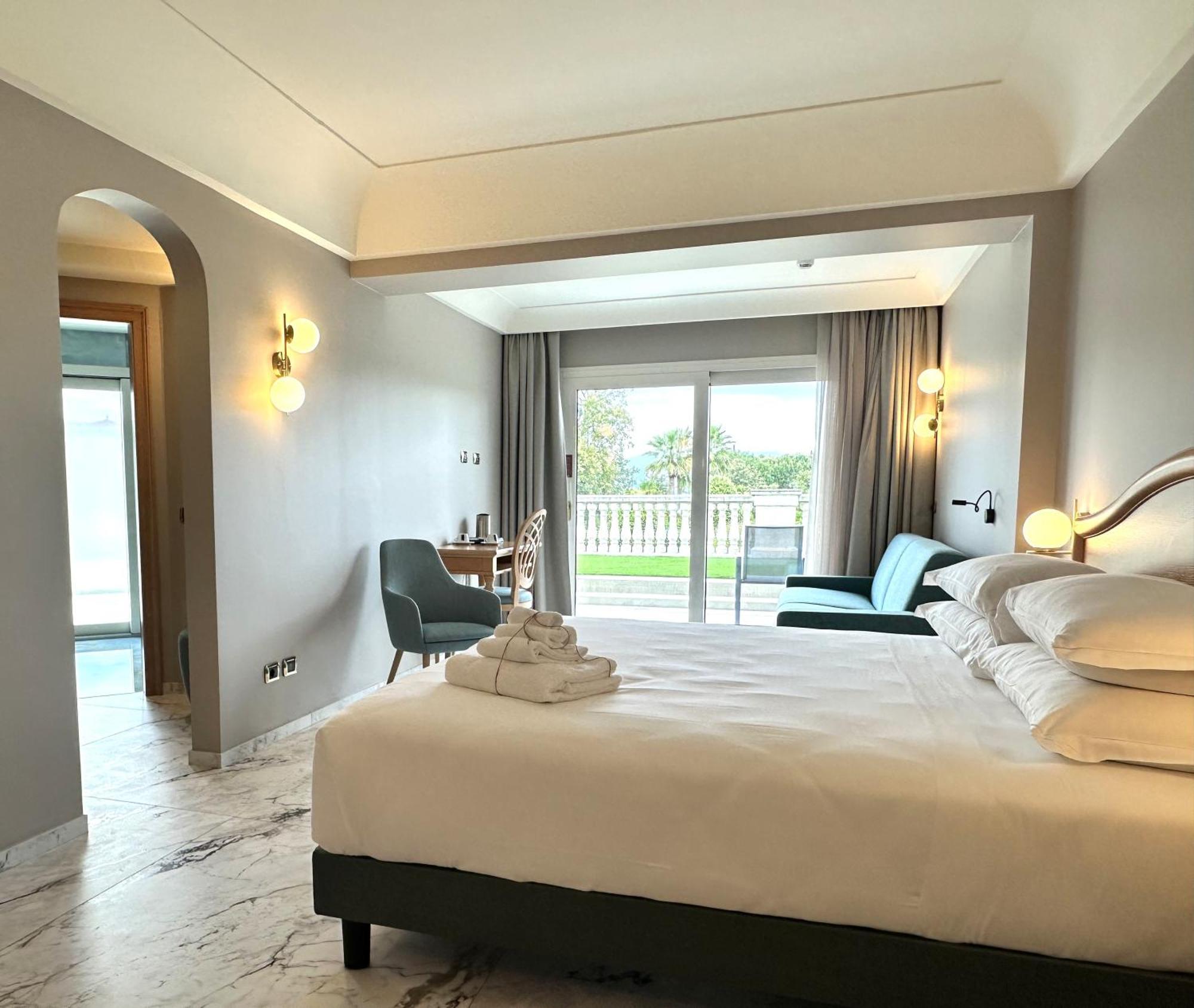 Palace Hotel Desenzano Desenzano del Garda Zewnętrze zdjęcie