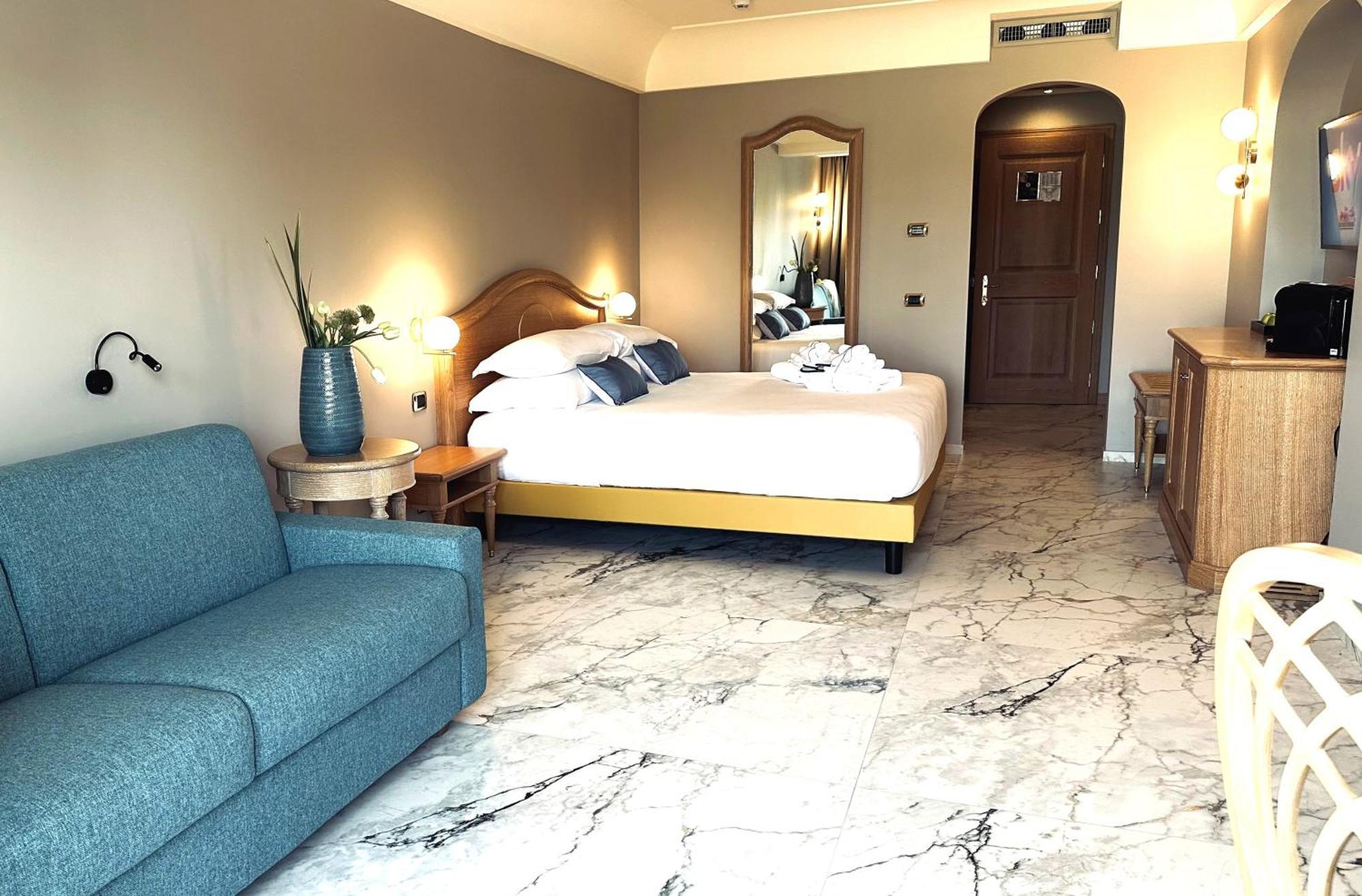 Palace Hotel Desenzano Desenzano del Garda Zewnętrze zdjęcie